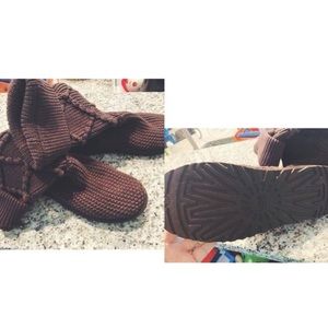 Knit Uggs